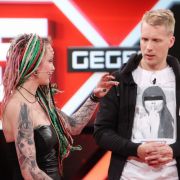 Body-Modification-Model Suma live im Studio. Body-Modification-Model Suma live im Studio.