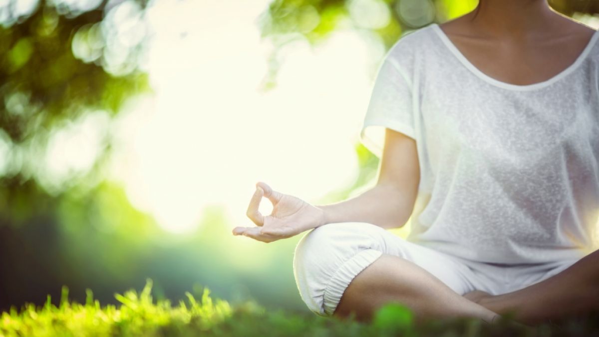Yoga in Kombination mit Detox-Ernährung kann wahre Wunder bewirken. (Foto)