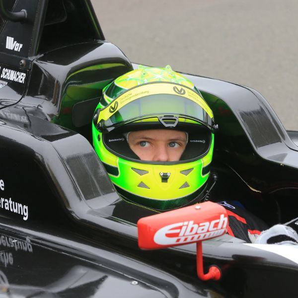 Mick Schumacher: Sein Vater fährt immer mit Mick Schumacher: Sein Vater fährt immer mit (Foto)