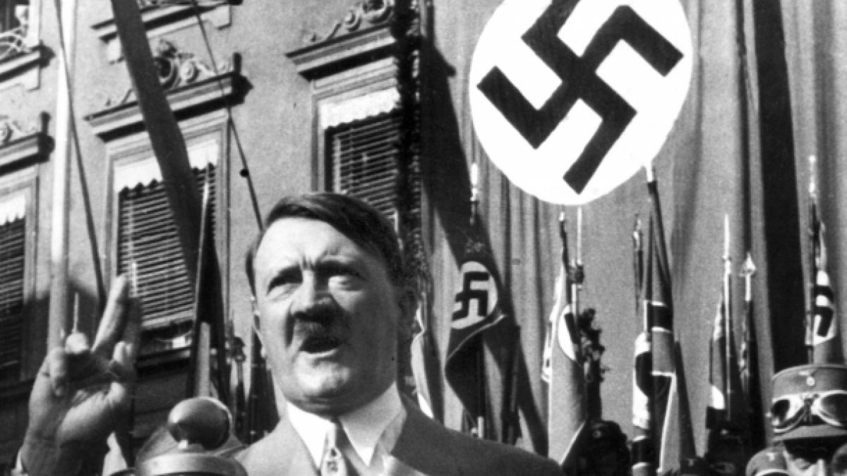 Adolf Hitler stürzte Nazi-Deutschland in den Zweiten Weltkrieg. (Foto)