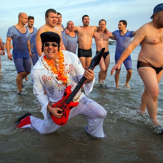 Die schlechtesten Elvis-Imitatoren aller Zeiten Die schlechtesten Elvis-Imitatoren aller Zeiten (Foto)