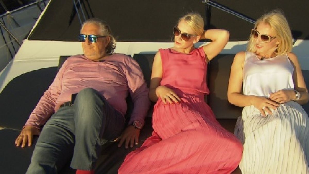 Die Lammingers beim Relaxen auf einer Luxus-Yacht. (Foto)