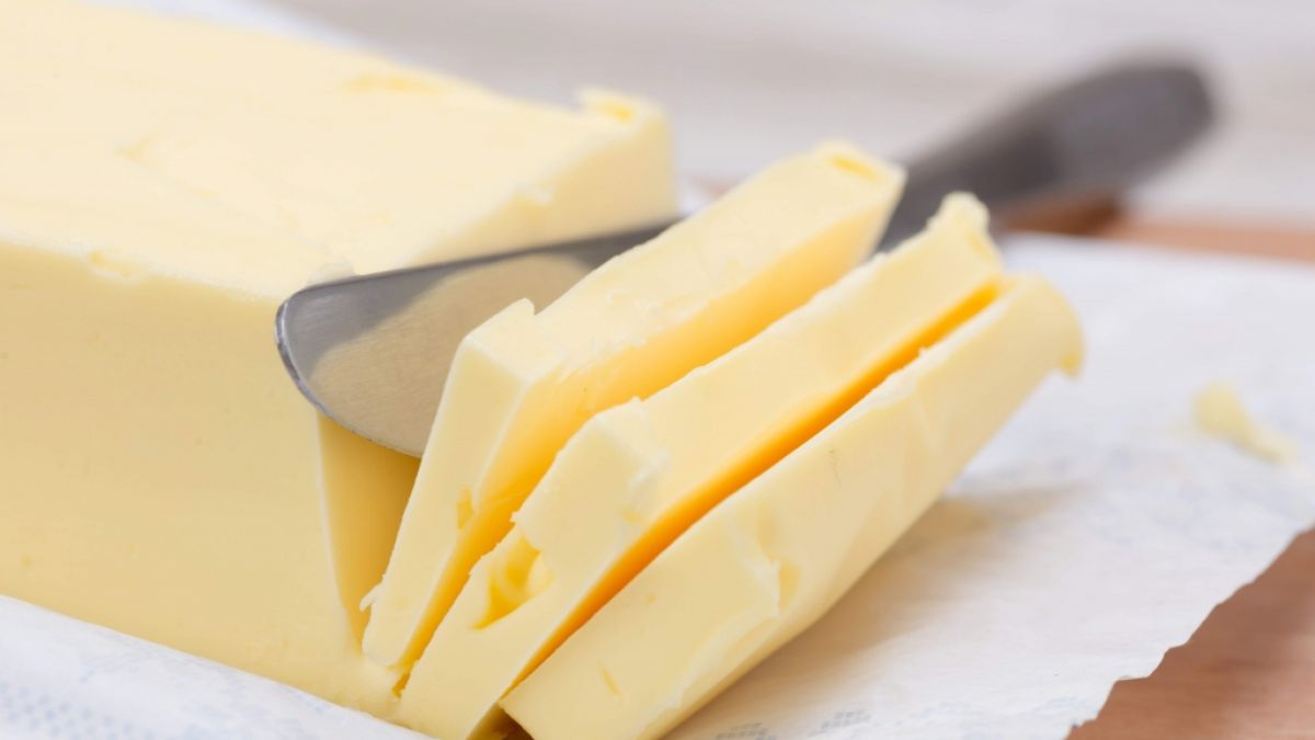 Butter gehört für Viele zum Essen einfach dazu. (Foto)