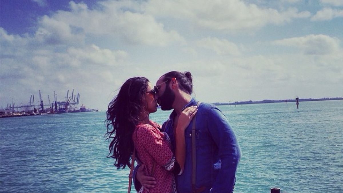 Erst seit wenigen Monaten sind Rebecca Mir und Massimo Sinato verheiratet. Nun postet die Moderatorin ein Foto vom neuen Familienzuwachs auf ihrem Instagram-Account. (Foto)