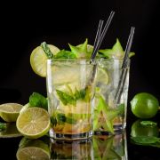 Zu viele Alkohol-Shots. Zu viele Alkohol-Shots.