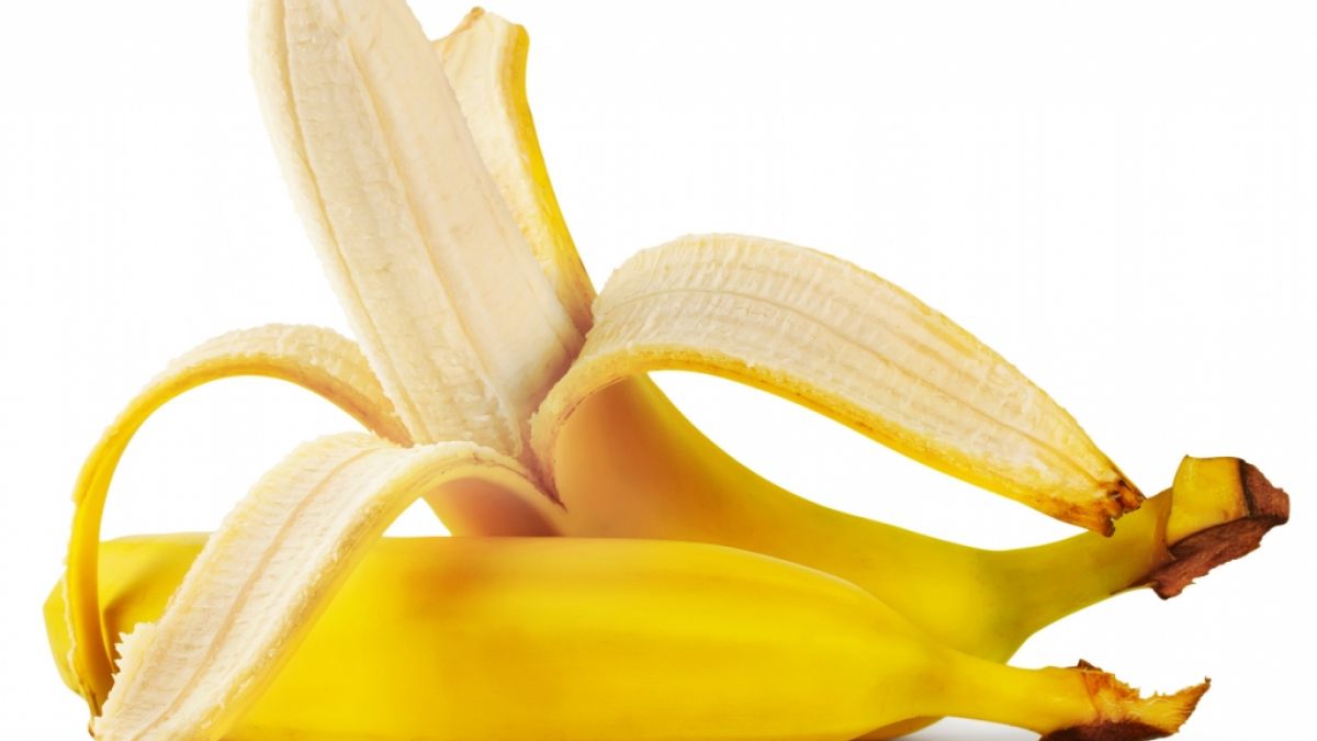 Bananenschalen eignen sich für eine schnelle, oberflächliche Reinigung der Zähne. (Foto)