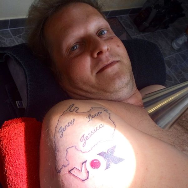 Jens und sein peinliches Tattoo! Wenn Liebe unter die Haut geht Jens und sein peinliches Tattoo! Wenn Liebe unter die Haut geht (Foto)