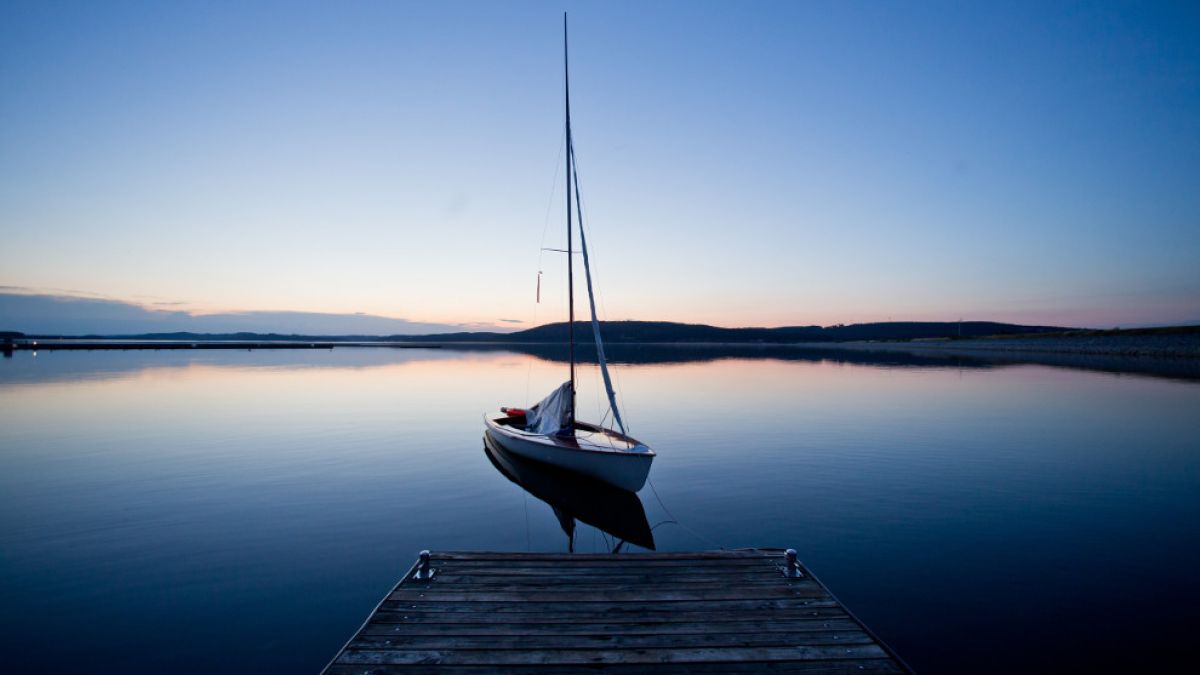 Der Liebesakt auf einem Boot verspricht nicht nur Romantik pur, sondern vor allem auch Zeit zu zweit. (Foto)