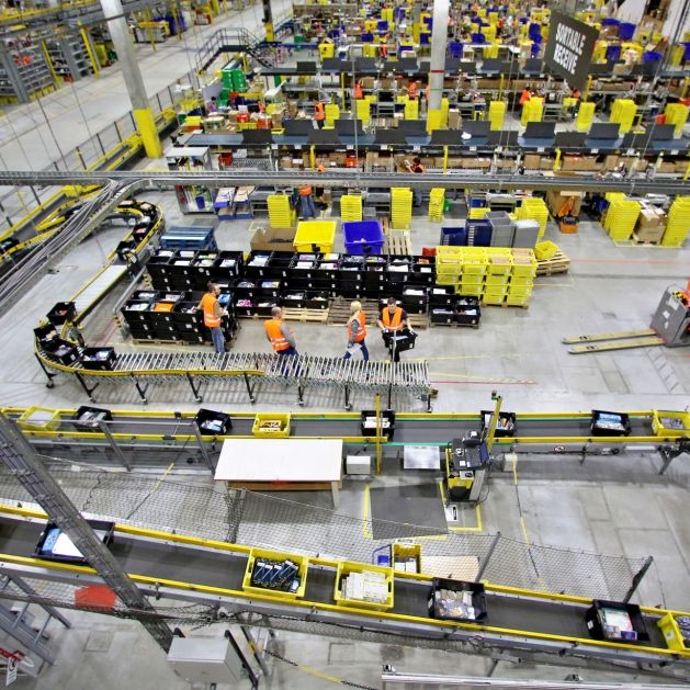 Amazon rüstet sich für das Weihnachtsgeschäft: Ein Blick in den Standort Leipzig Amazon rüstet sich für das Weihnachtsgeschäft: Ein Blick in den Standort Leipzig (Foto)