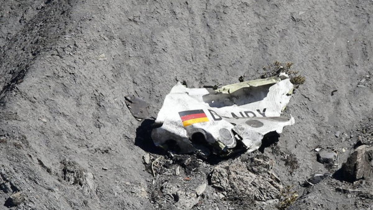 Der Absturz der Germanwings-Maschine im März löste nicht nur Entsetzen sondern auch eine Debatte über Flugsicherheit aus. (Foto)