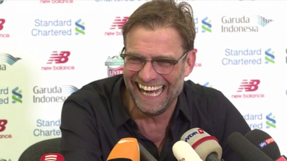 Htte auf der einstündigen Pressekonferenz vor deutschen Journalisten sichtlich Spaß: Liverpool-Coach Jürgen Klopp. (Foto)