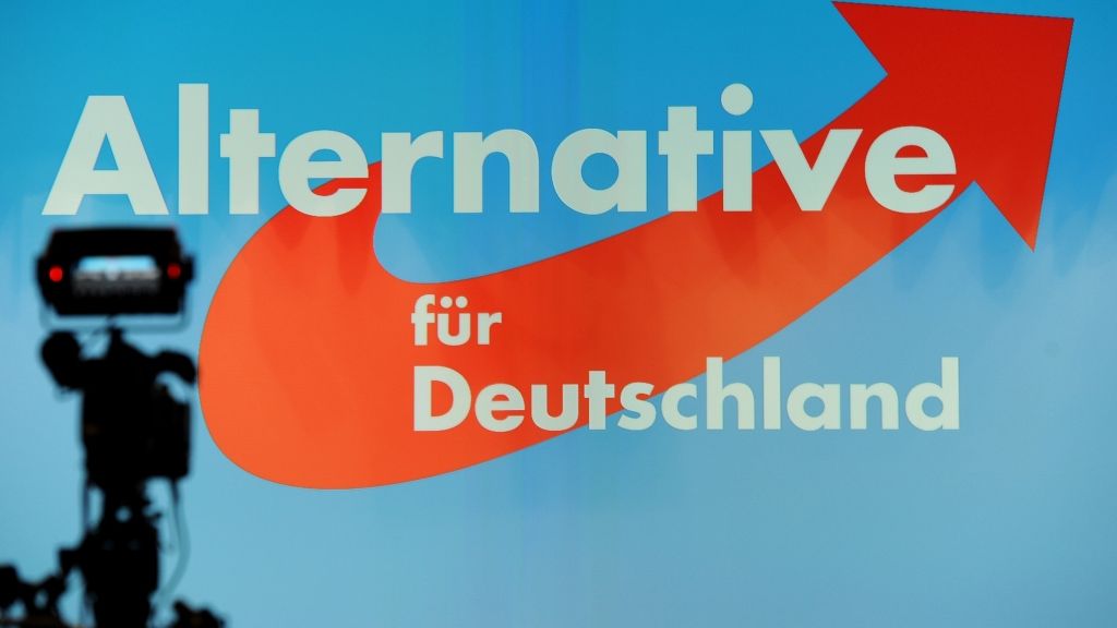 Die noch junge Partei "Alternative für Deutschland" (AfD) ist zu einer festen politischen Größe in der Bundesrepublik Deutschland herangewachsen. Hier ist ihr rasanter Aufstieg in Bildern! (Foto)