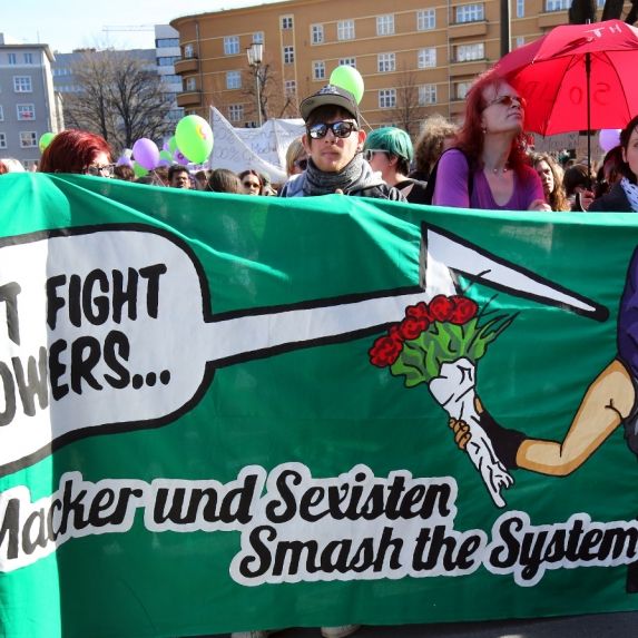 Ein Hoch auf die Weiblichkeit! Die besten Sprüche zum Frauentag Ein Hoch auf die Weiblichkeit! Die besten Sprüche zum Frauentag (Foto)
