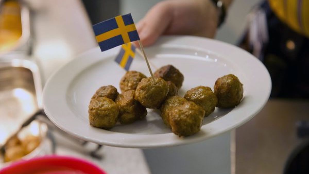 Was ist drin in einem der berühmten Kötbullar bei Ikea? (Foto)