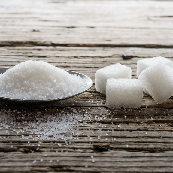 Ökotest entlarvt: In DIESEN Lebensmitteln ist versteckter Zucker enthalten