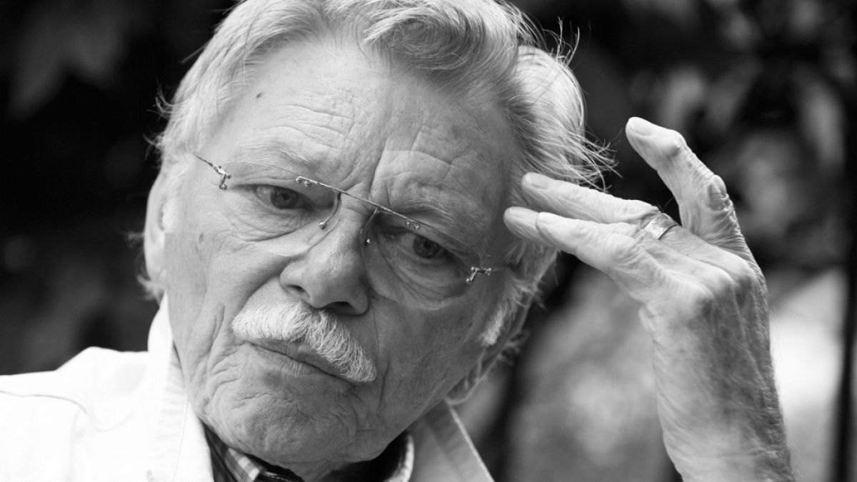 Der Schauspieler Uwe Friedrichsen starb in Hamburg im Alter von 81 Jahren an einem Hirntumor im Beisein seiner Frau Ute Papst. (Foto)