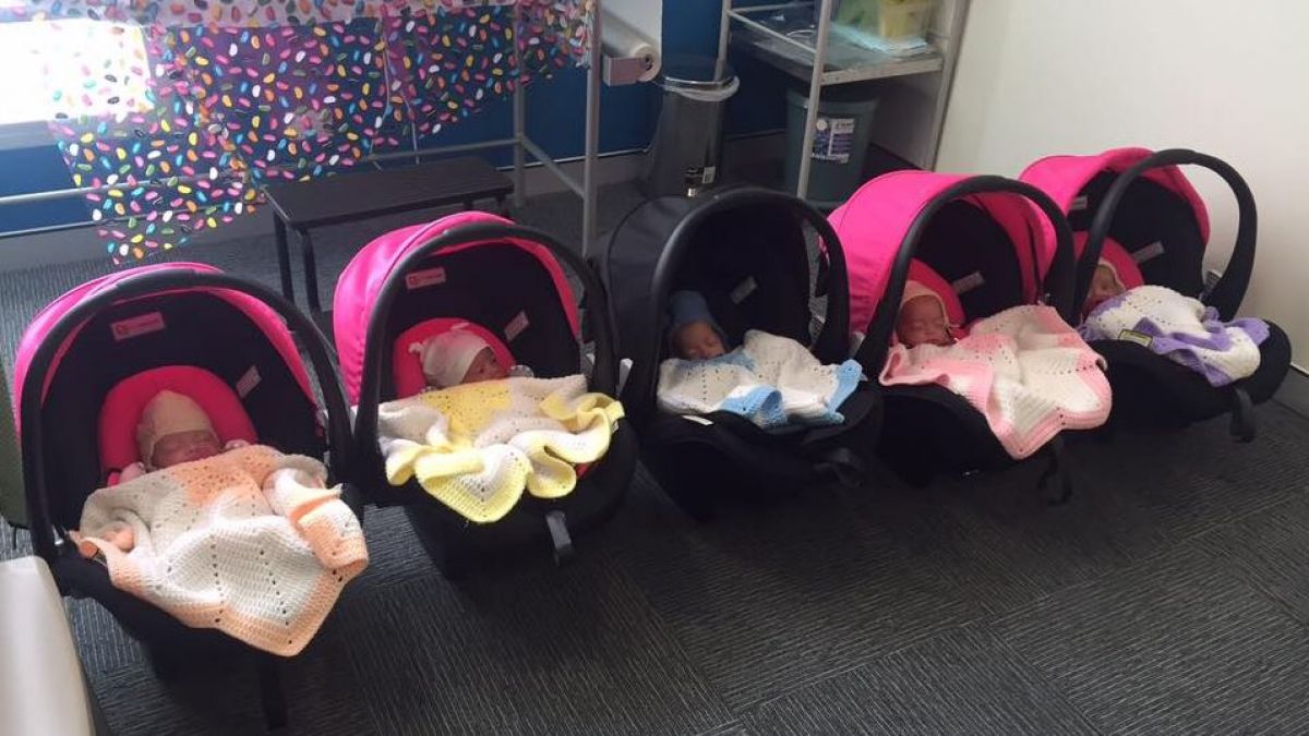Überraschung! Ganz ohne künstliche Befruchtung wurde eine junge Australierin mit Fünflingen schwanger. (Foto)