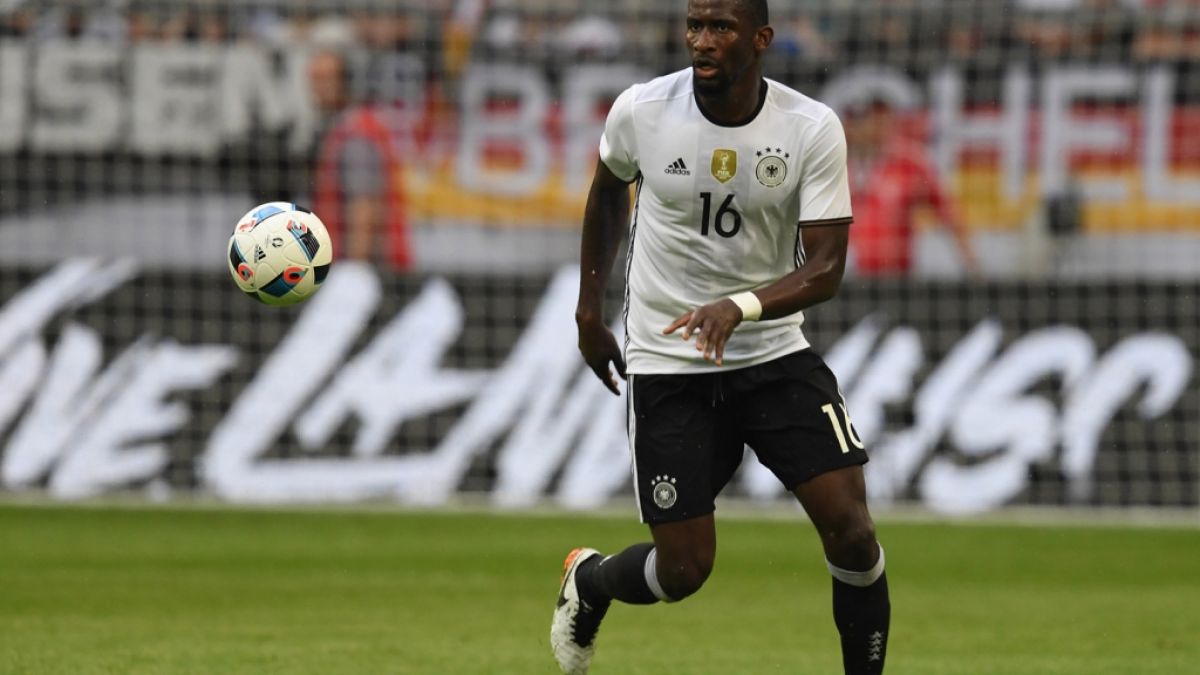 Antonio Rudiger Privat Baby Alarm Der Fussball Profi Ist Vater Geworden News De