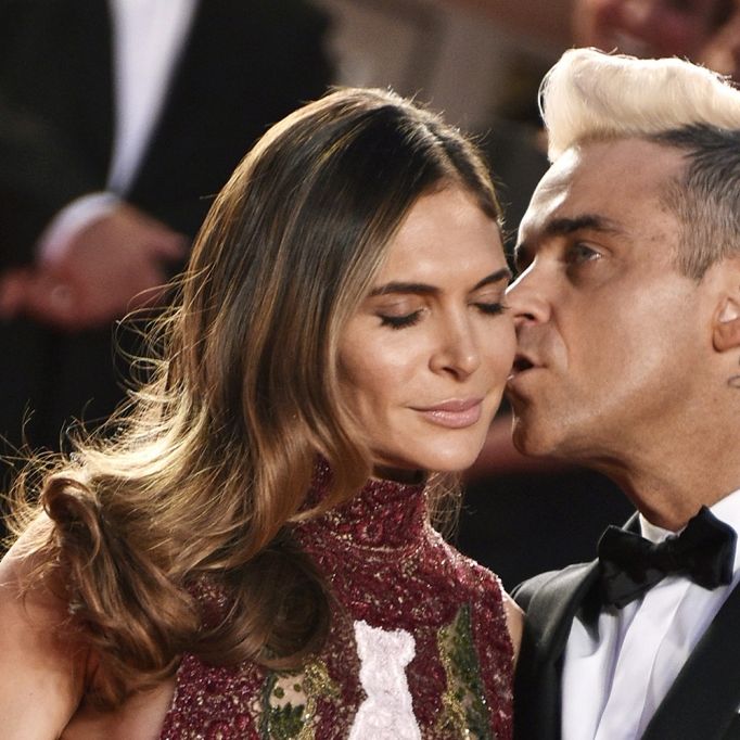 Coole Ehefrau: "Robbie hatte sie ALLE - und das ist ok!" Coole Ehefrau: "Robbie hatte sie ALLE - und das ist ok!" (Foto)