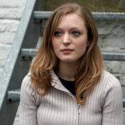 Sabine Dardenne wurde als 12-Jährige von Marc Dutroux entführt und konnte von der Polizei befreit werden. Hier ist sie 2004 vor dem Büro ihres Verteidigers zu sehen. Sabine Dardenne wurde als 12-Jährige von Marc Dutroux entführt und konnte von der Polizei befreit werden. Hier ist sie 2004 vor dem Büro ihres Verteidigers zu sehen.