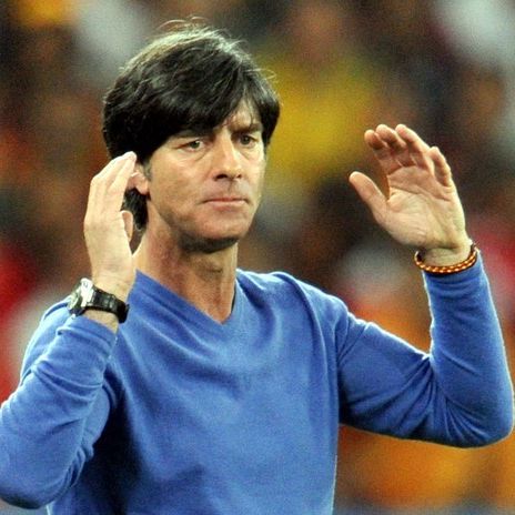 Von Italien-K.o. bis Entlassung: Das waren Jogis schlimmste Niederlagen! Von Italien-K.o. bis Entlassung: Das waren Jogis schlimmste Niederlagen! (Foto)