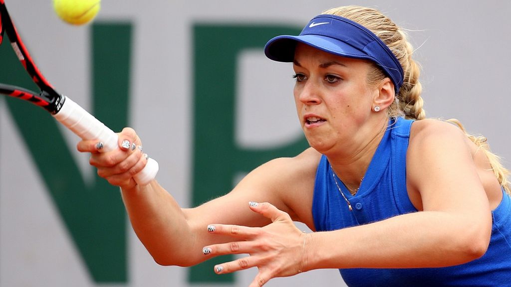 Klar, der Ball ist schwer zu erwischen - aber den Frosch zu machen, hilft da auch nicht. (Foto)