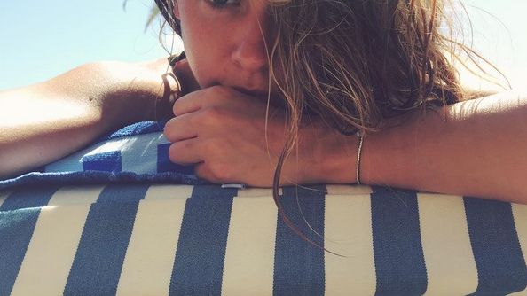 Auf ihrem Instagram-Profil postet Schlager-Sternchen Vanessa Mai regelmäßig zauberhaft sommerliche Selfies... (Foto)