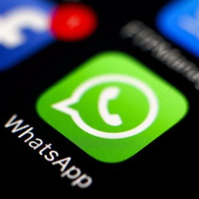 Im Jahr 2015 nutzten 800 Millionen Menschen den Messenger WhatsApp.