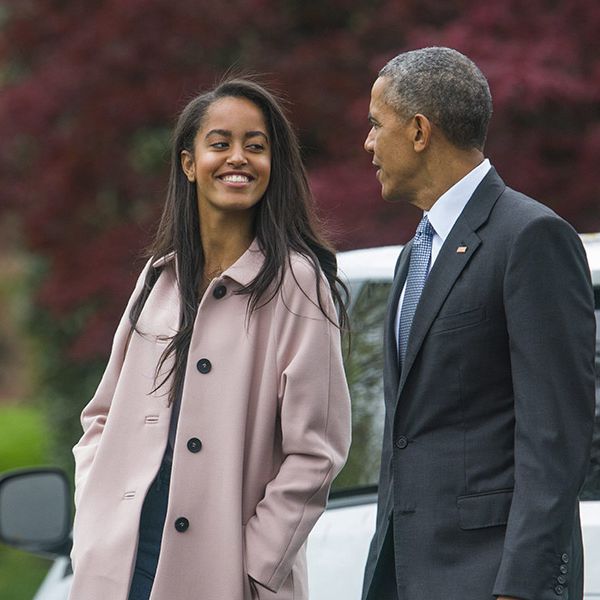Heiße Kurven! Obama-Tochter lässt die Hüften kreisen Heiße Kurven! Obama-Tochter lässt die Hüften kreisen (Foto)