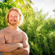 Matthias (28) aus Osnabrück. Der Verkäufer ist seit 1,5 Jahre Junggeselle und arbeitet in einem Outdoor-Geschäft. Er ist ein Naturbursche und liebt das Leben. Matthias (28) aus Osnabrück. Der Verkäufer ist seit 1,5 Jahre Junggeselle und arbeitet in einem Outdoor-Geschäft. Er ist ein Naturbursche und liebt das Leben.