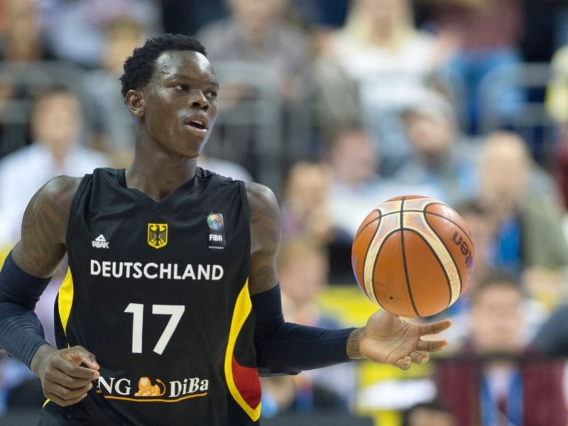 Dennis Schröder privat: Wer ist für den Basketball-Europameister im Privatleben die Nummer 1?
