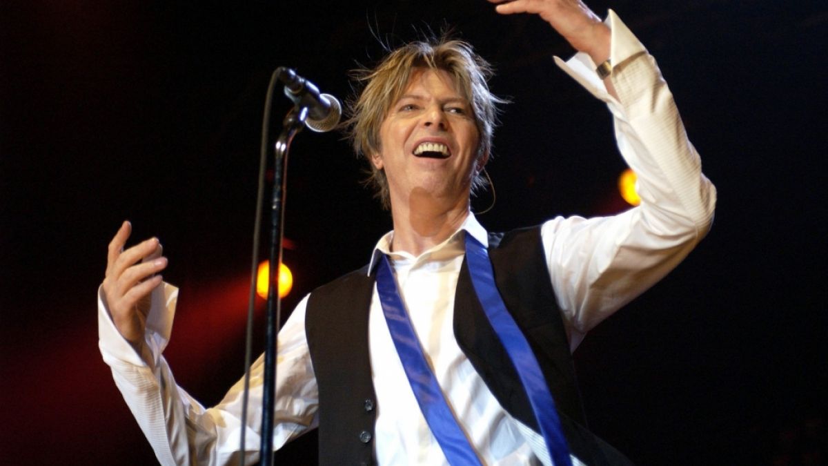 War David Bowies Tod ein Selbstmord? Das zumindest behauptet nun eine britische Journalistin. (Foto)