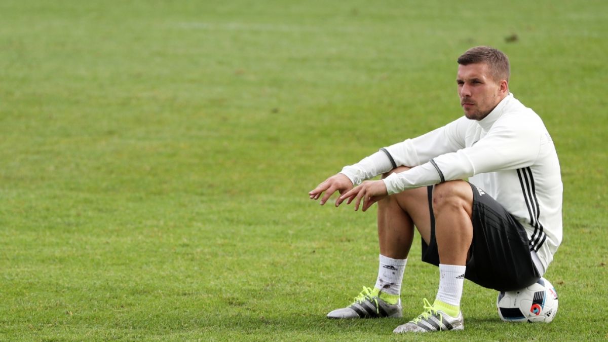 Lukas Podolski hat sich unter die Nadel gelegt. (Foto)