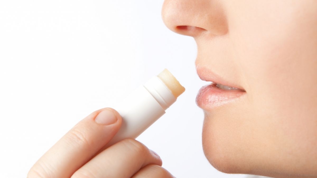 Balsam für die Lippen - aber könne Lippenpflegestifte abhängig machen? (Foto)