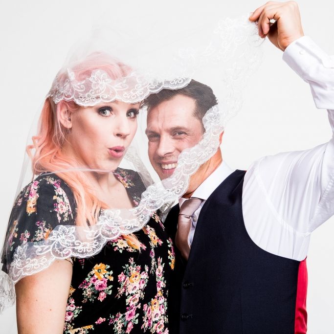 Als Wiederholung: So war die Traum-Hochzeit von Basti und Paula Als Wiederholung: So war die Traum-Hochzeit von Basti und Paula (Foto)