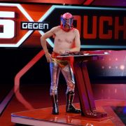 Oliver Pocher zeigt sich wie immer von seiner Schokoladenseite - hier im Wrestling-Outfit. Oliver Pocher zeigt sich wie immer von seiner Schokoladenseite - hier im Wrestling-Outfit.