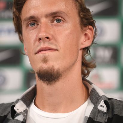 Glatteis! Werder-Bremen-Profi auf Autobahn verunglückt Glatteis! Werder-Bremen-Profi auf Autobahn verunglückt (Foto)