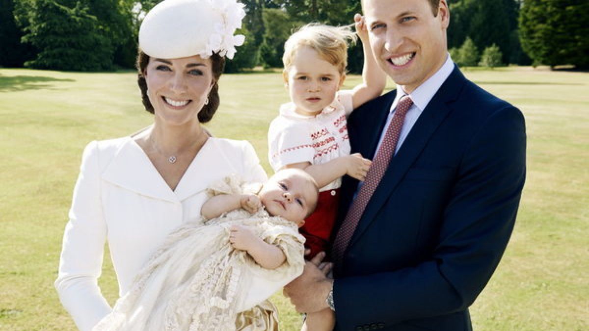 Herzogin Kate, Prinz Williams, Prinz George und Prinzessin Charlotte im Sommer 2015. (Foto)