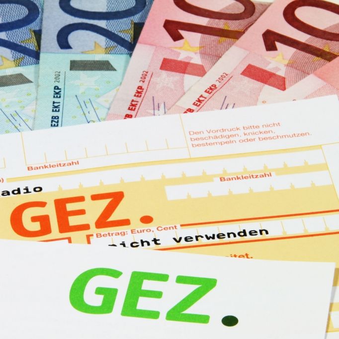 GEZ-Gebühren nicht gezahlt! Mutter soll in den Knast GEZ-Gebühren nicht gezahlt! Mutter soll in den Knast (Foto)