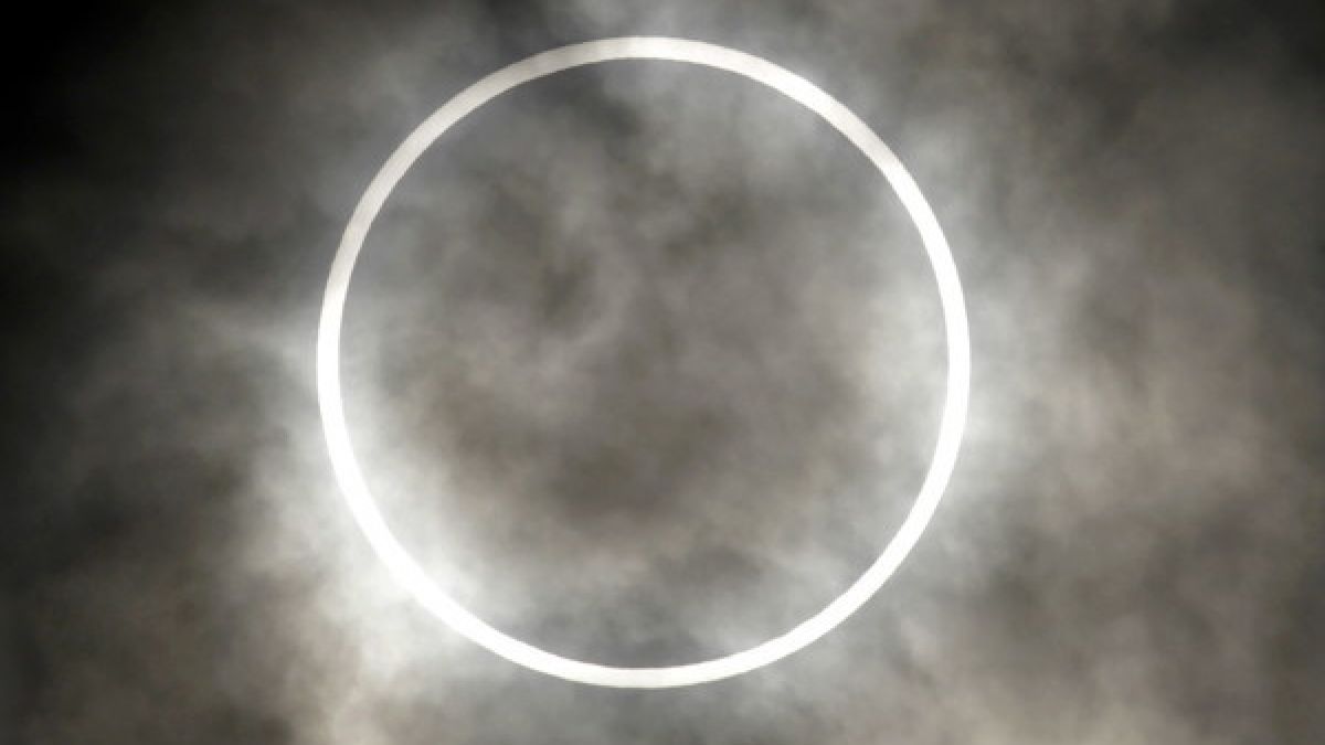 Am Sonntag (26.03.2017) ist auf der Erde eine ringförmige Sonnenfinsternis sichtbar. (Foto)