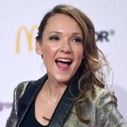 Komikerin, Sängerin und Schauspielerin Caroline Kebekus. Komikerin, Sängerin und Schauspielerin Caroline Kebekus.