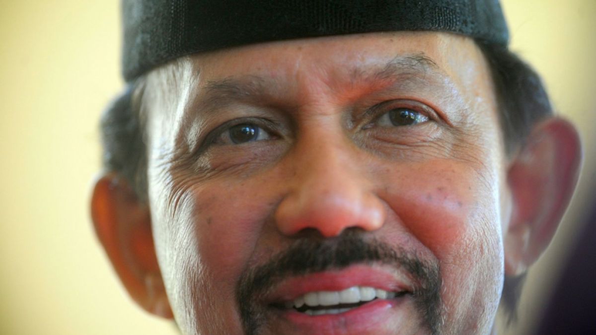 Hassanal Bolkiah, der Sultan von Brunei, soll 20 Milliarden US-Dollar horten. (Foto)