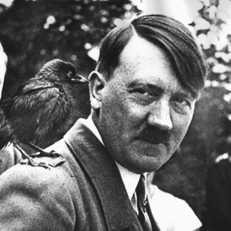 "Nazi-Dad" heißt bald offiziell Hitler - Seine Kinder sind Adolf und Eva (Foto)