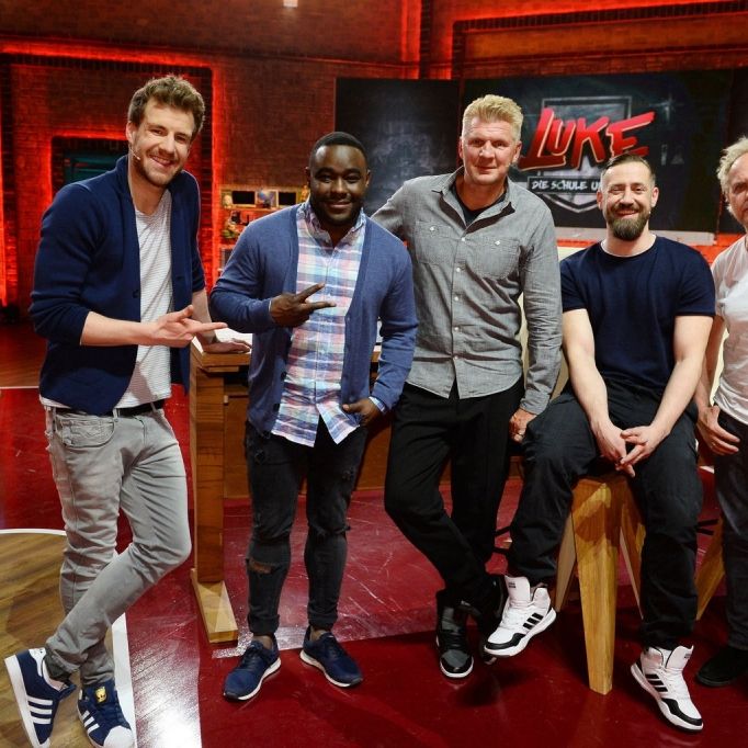 "VIPs gegen Kids" - Luke Mockridge schickt Promis auf die Schulbank "VIPs gegen Kids" - Luke Mockridge schickt Promis auf die Schulbank (Foto)
