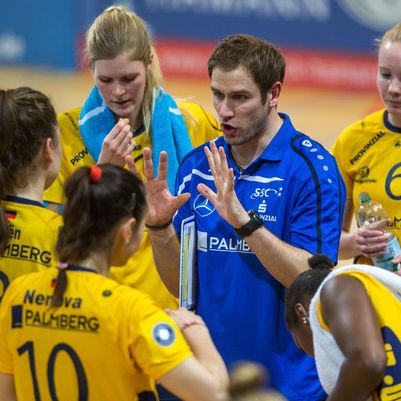 WM-Qualifikation 2018 perfekt! Deutsche Frauen besiegen Frankreich WM-Qualifikation 2018 perfekt! Deutsche Frauen besiegen Frankreich (Foto)