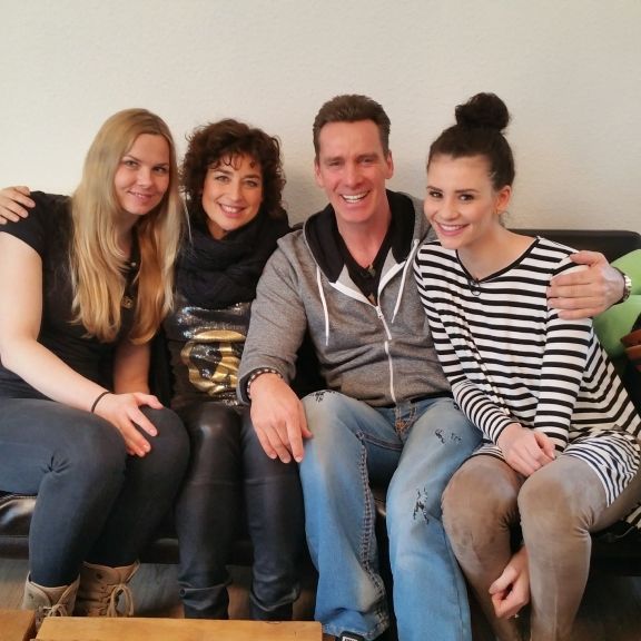 DIESER Promi hat sich die Shopping-Krone geholt! DIESER Promi hat sich die Shopping-Krone geholt! (Foto)
