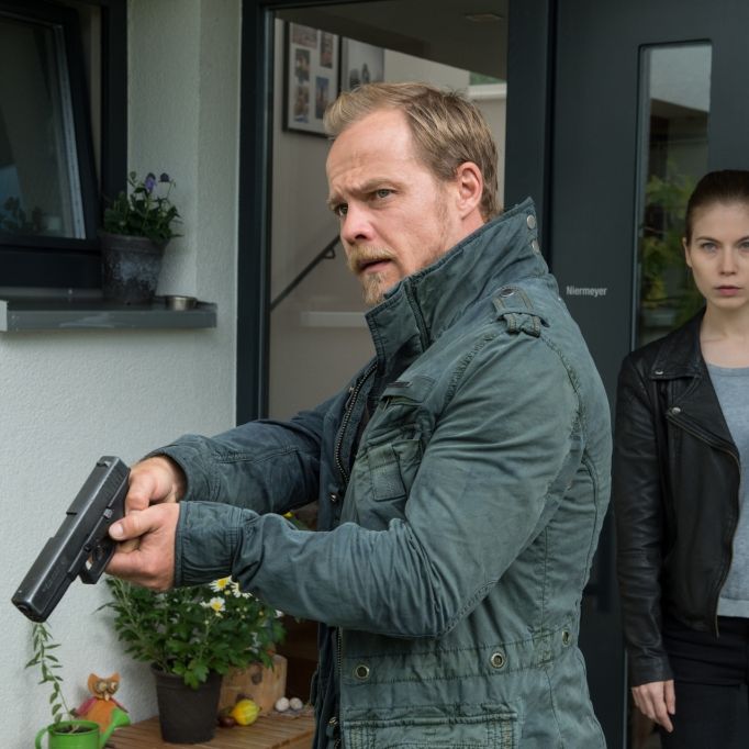 Matthias Koeberlin und Nora von Waldstätten sind wieder auf Mörderjagd Matthias Koeberlin und Nora von Waldstätten sind wieder auf Mörderjagd (Foto)