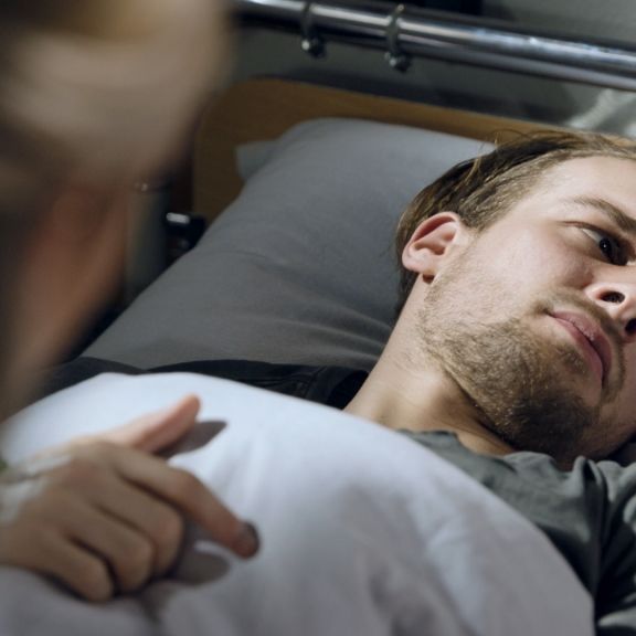 Selbstmord-Drama! Chris will sich umbringen Selbstmord-Drama! Chris will sich umbringen (Foto)