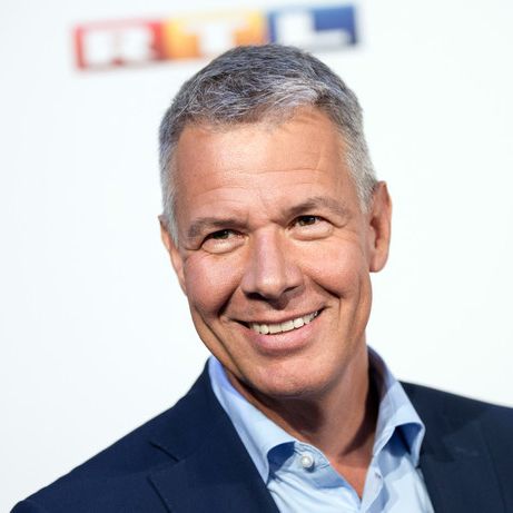 Für Peter Kloeppel! RTL klaut ARD sexy Tagesschau-Moderatorin