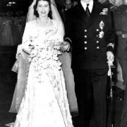 Die spätere Königin Elizabeth II. und Prin Philip gaben sich am 20. November 1947 das Ja-Wort.